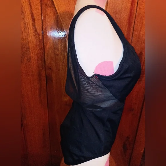 **NWOT** Time and Tru swimsuit - Picture 2 of 12